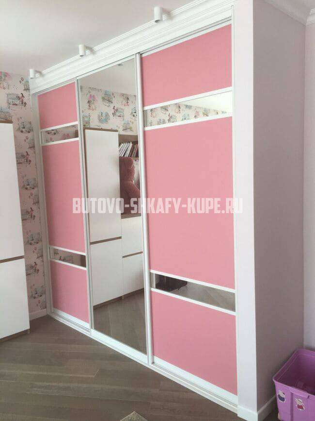 Шкафы в спальню Бутово